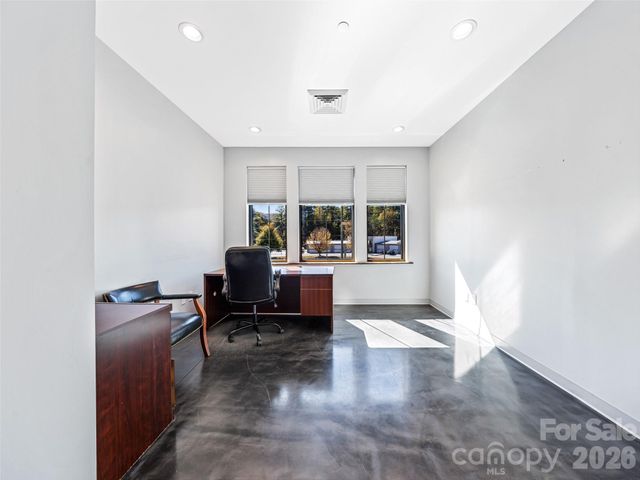 208 Charlotte Highway 301, Asheville, NC 28803