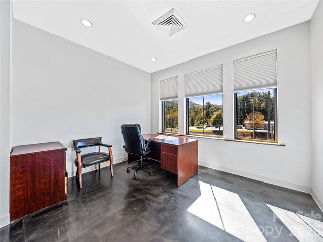 208 Charlotte Highway 301, Asheville, NC 28803