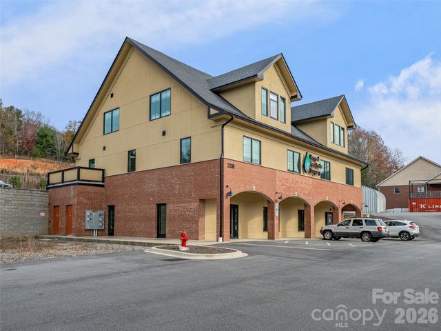 208 Charlotte Highway 301, Asheville, NC 28803