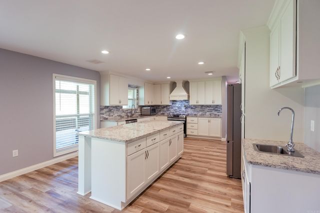 3412 North Hills Boulevard, North Little Rock, AR 72116