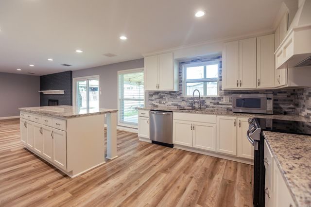 3412 North Hills Boulevard, North Little Rock, AR 72116