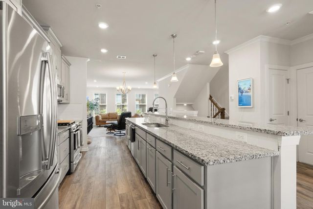 20754 WOOD QUAY DR, Sterling, VA 20166