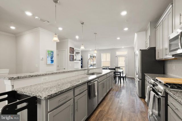 20754 WOOD QUAY DR, Sterling, VA 20166