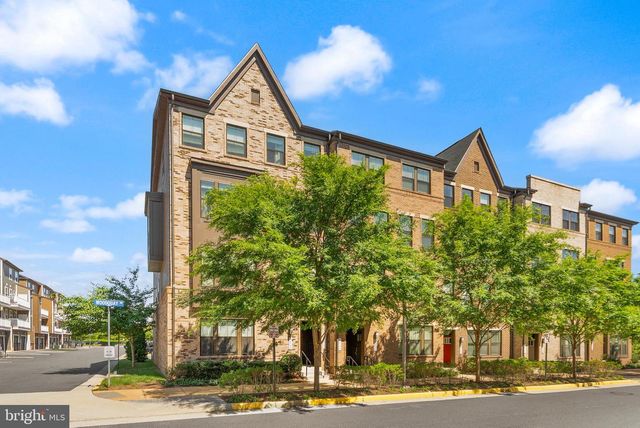 20754 WOOD QUAY DR, Sterling, VA 20166