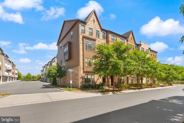 20754 WOOD QUAY DR, Sterling, VA 20166