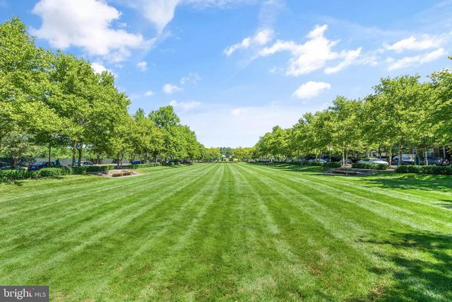 20754 WOOD QUAY DR, Sterling, VA 20166