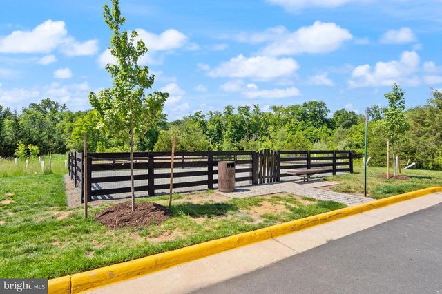 20754 WOOD QUAY DR, Sterling, VA 20166