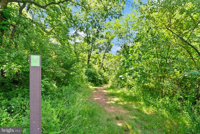 20754 WOOD QUAY DR, Sterling, VA 20166