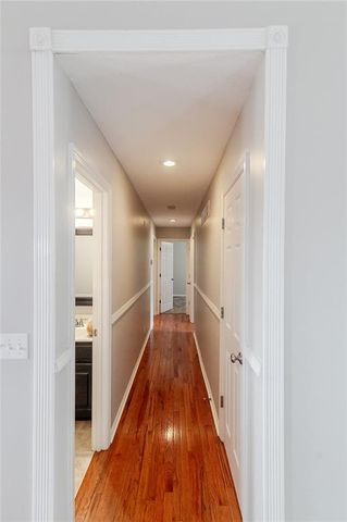 12212 Clubhouse Drive, Kansas City, KS 66109