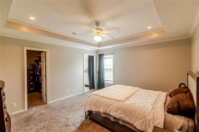 12212 Clubhouse Drive, Kansas City, KS 66109