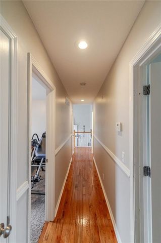 12212 Clubhouse Drive, Kansas City, KS 66109