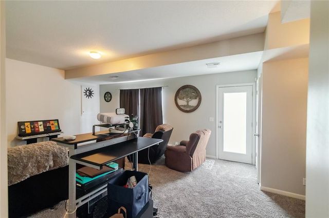 12212 Clubhouse Drive, Kansas City, KS 66109