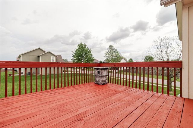 12212 Clubhouse Drive, Kansas City, KS 66109