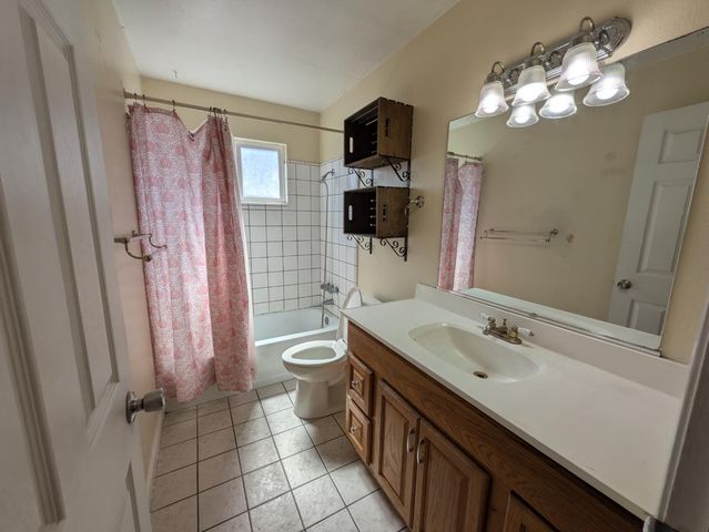 3361 Vanderbilt Ave, Turlock, CA 95382