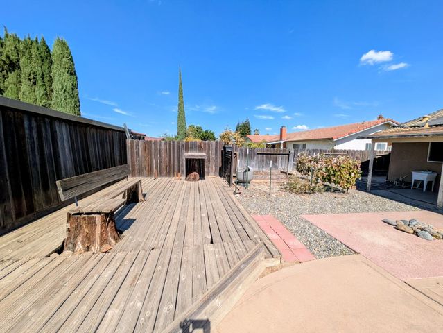 3361 Vanderbilt Ave, Turlock, CA 95382