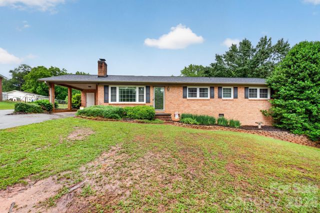 1172 Rainbow Circle, Catawba, SC 29704