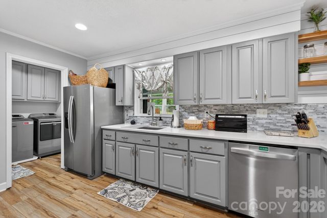 1172 Rainbow Circle, Catawba, SC 29704