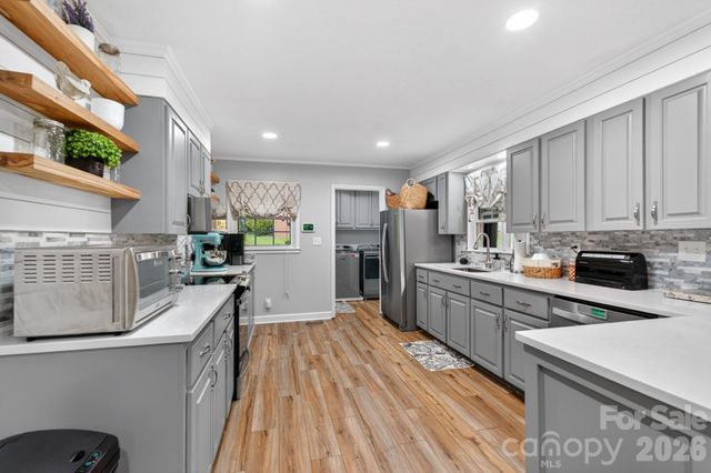 1172 Rainbow Circle, Catawba, SC 29704