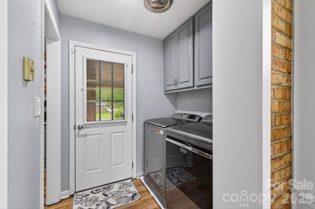 1172 Rainbow Circle, Catawba, SC 29704