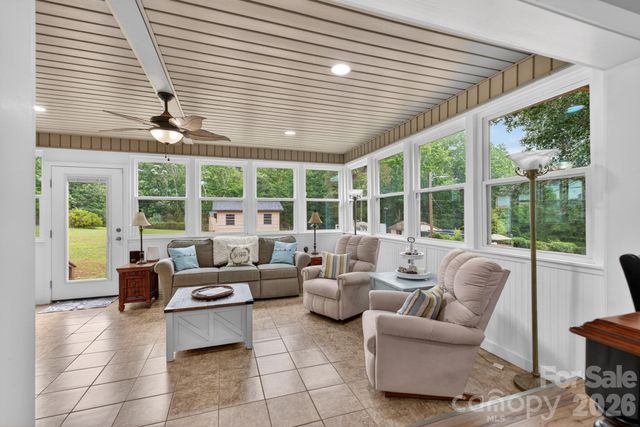 1172 Rainbow Circle, Catawba, SC 29704
