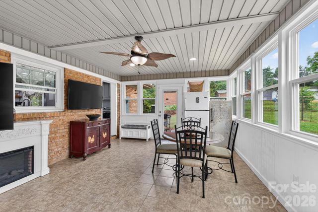 1172 Rainbow Circle, Catawba, SC 29704