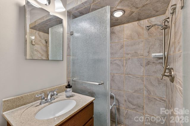 1172 Rainbow Circle, Catawba, SC 29704