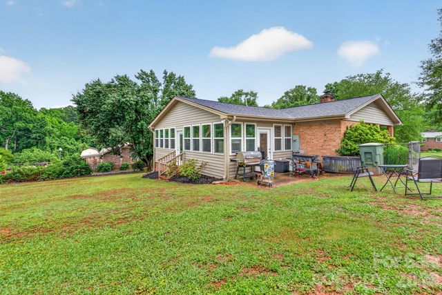 1172 Rainbow Circle, Catawba, SC 29704