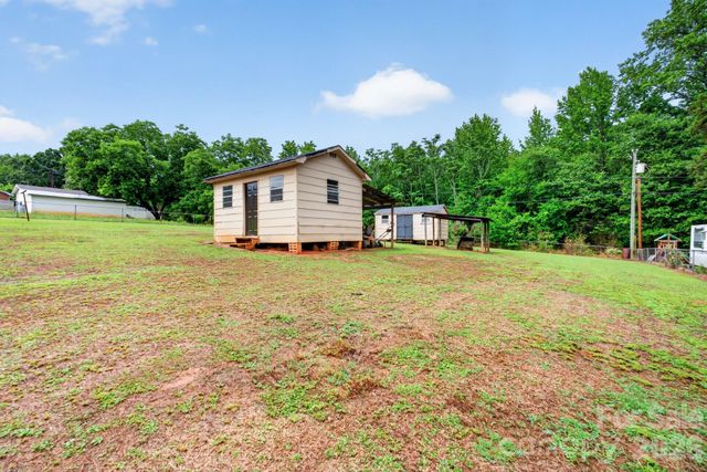 1172 Rainbow Circle, Catawba, SC 29704