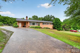 1172 Rainbow Circle, Catawba, SC 29704