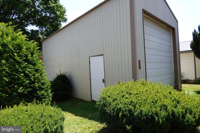 430 REAR MOUL AVE, Hanover, PA 17331