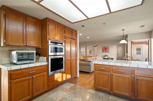 1011 Inspiration Lane, Escondido, CA 92025