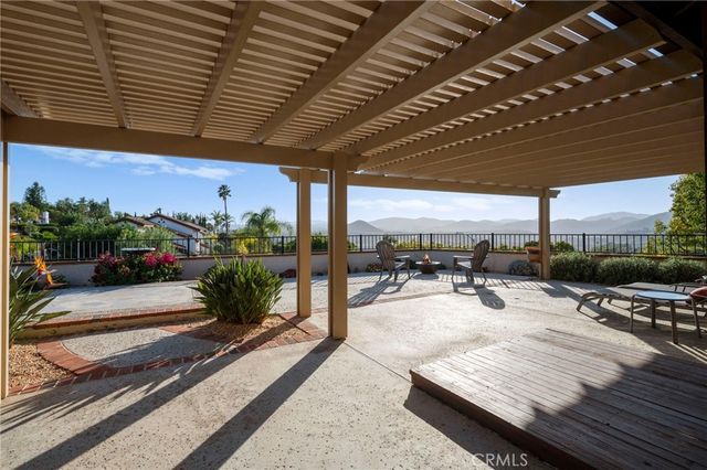 1011 Inspiration Lane, Escondido, CA 92025