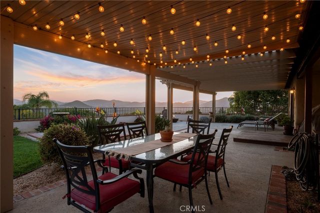 1011 Inspiration Lane, Escondido, CA 92025