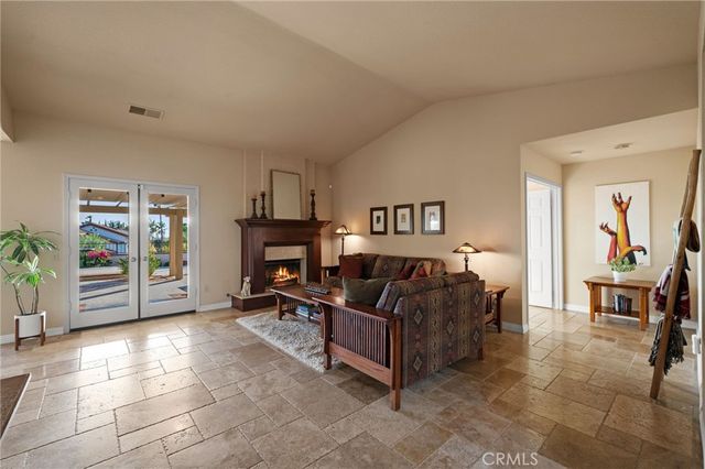 1011 Inspiration Lane, Escondido, CA 92025