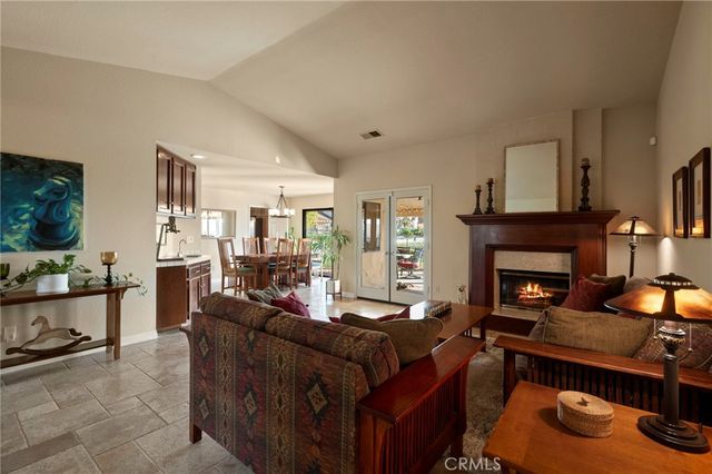 1011 Inspiration Lane, Escondido, CA 92025