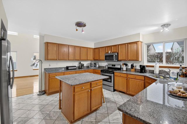 6513 108th AVENUE, Kenosha, WI 53142