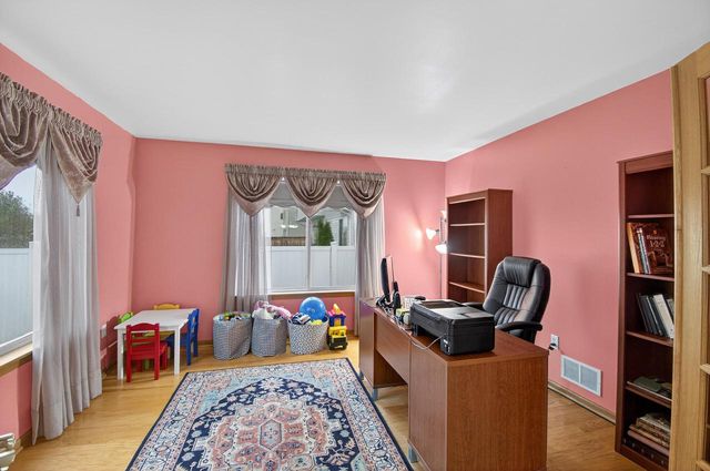 6513 108th AVENUE, Kenosha, WI 53142