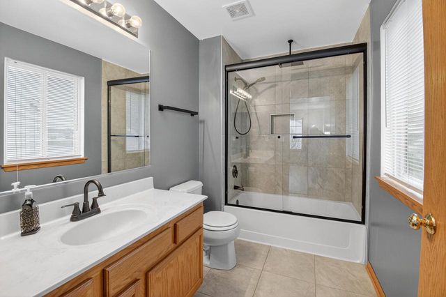 6513 108th AVENUE, Kenosha, WI 53142