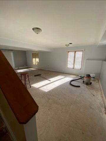 26571 N Il Route 83 Route, Mundelein, IL 60060