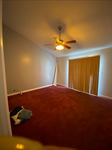 26571 N Il Route 83 Route, Mundelein, IL 60060