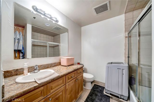 316 S New Hampshire 203, Los Angeles, CA 90020