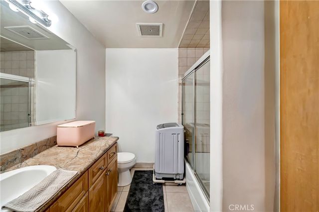 316 S New Hampshire 203, Los Angeles, CA 90020