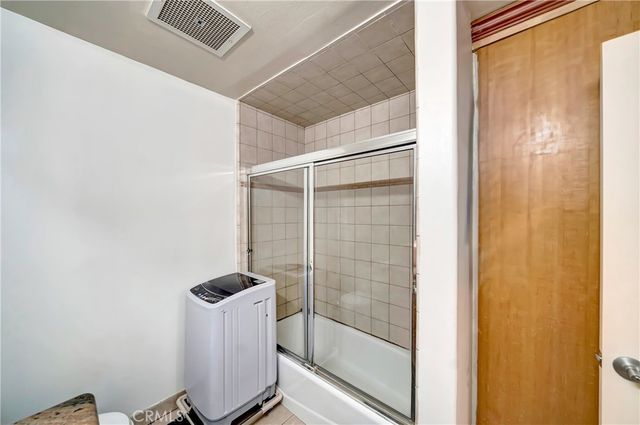 316 S New Hampshire 203, Los Angeles, CA 90020
