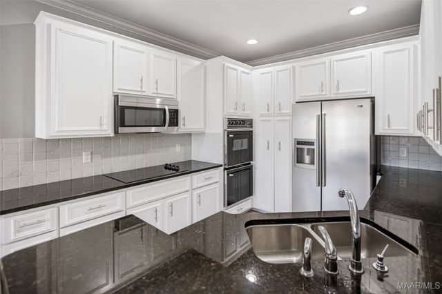 8169 LONGNEEDLE Place, Montgomery, AL 36117