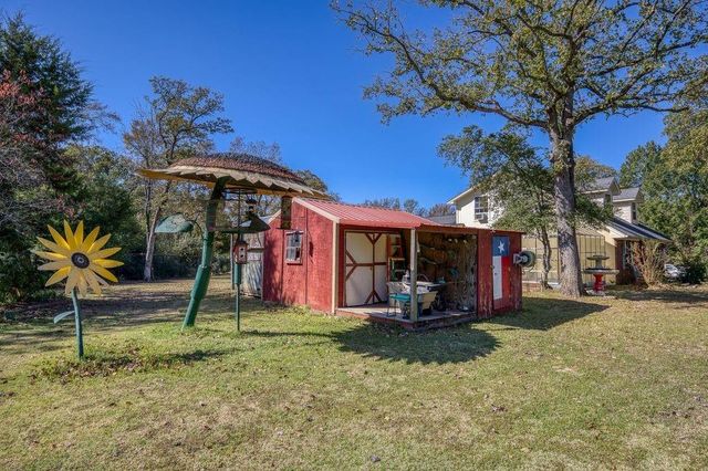 1570 An County Road 4034, Palestine, TX 75803