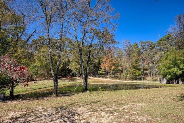 1570 An County Road 4034, Palestine, TX 75803