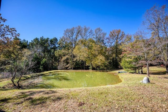 1570 An County Road 4034, Palestine, TX 75803