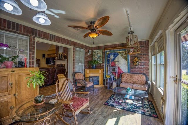 1570 An County Road 4034, Palestine, TX 75803