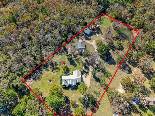 1570 An County Road 4034, Palestine, TX 75803