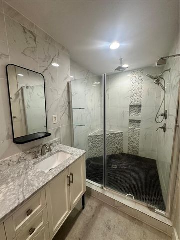 3571 Daphne Street, Houston, TX 77021